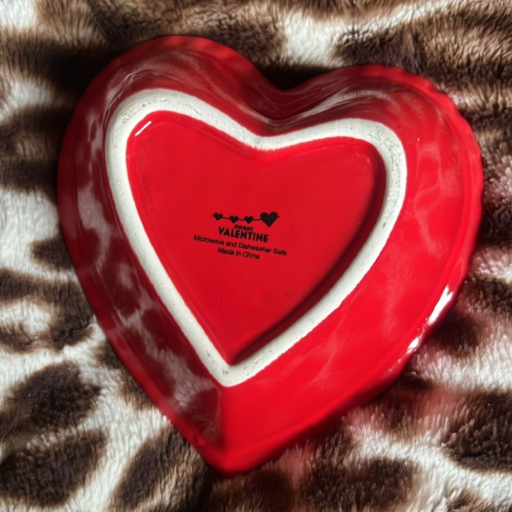 Valentines Day Ceramic Dish - Picture 2 of 2